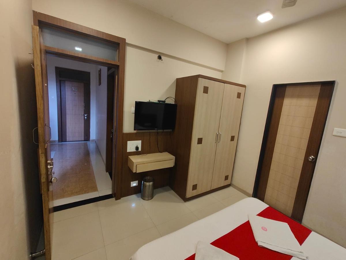 Hotel Midtown Inn Nashik Exterior photo