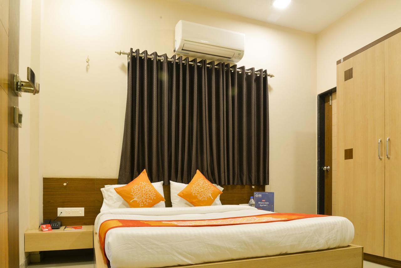 Hotel Midtown Inn Nashik Exterior photo